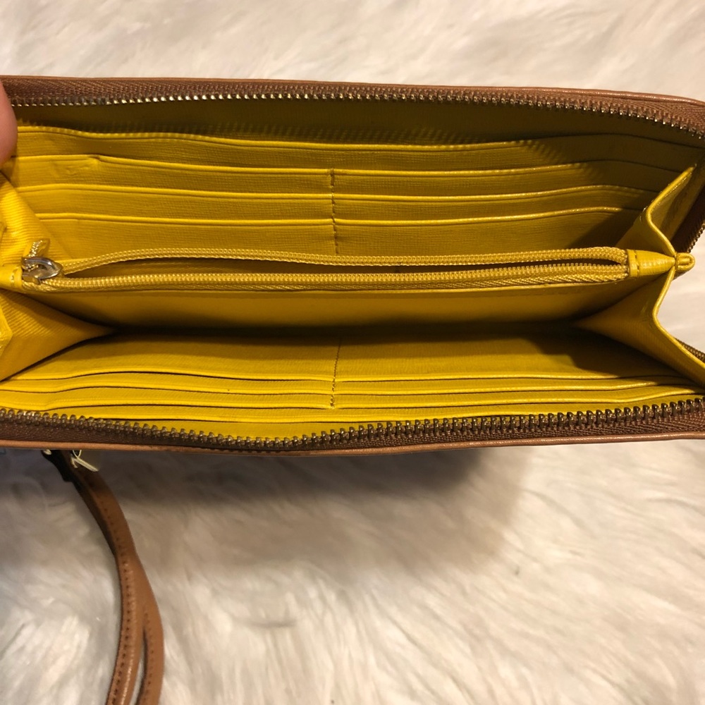 New Carmel Fossil leather clutch wallet - DAMAGED - Picture 4 of 8